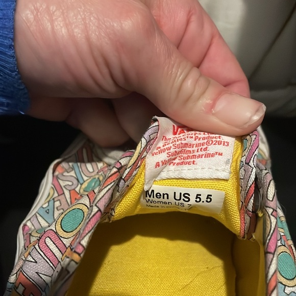 The Beatles All you need is love tie up shoes - Picture 3 of 4